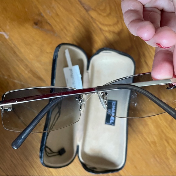 Y2K Chanel Sunglasses - Picture 5 of 6